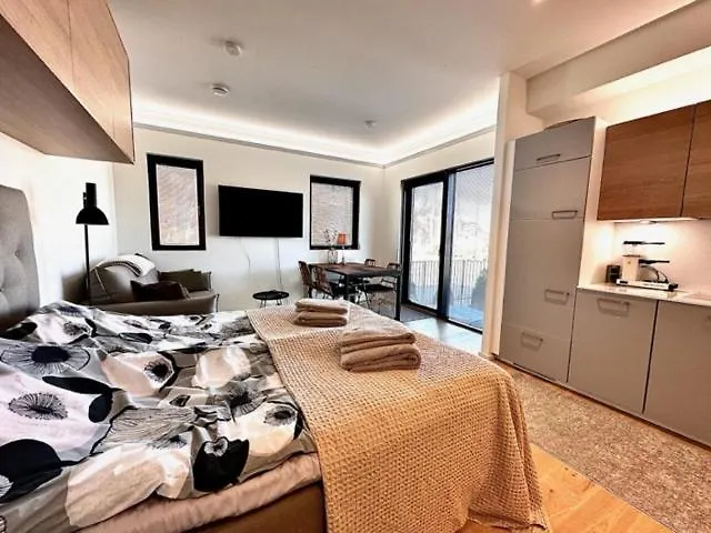 Lomavuokra Hanko, Laituri B4, Itaesatama האנקו