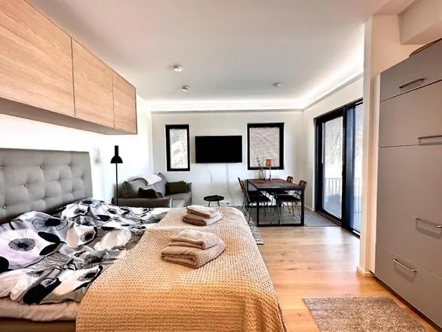 Lomavuokra Hanko, Laituri B4, Itaesatama * האנקו